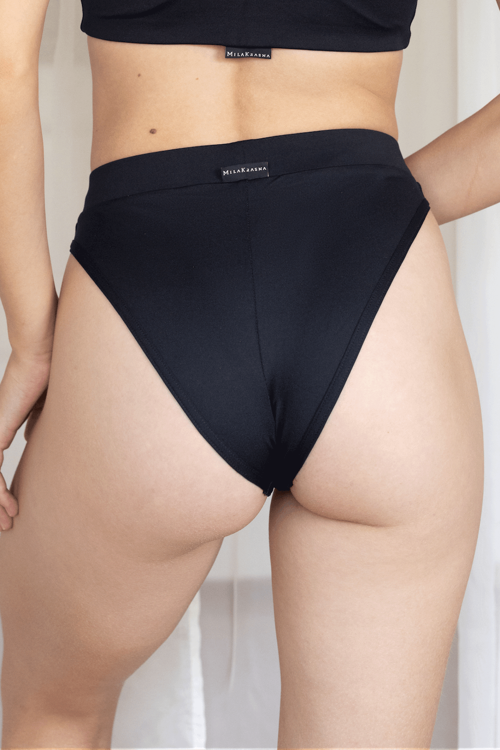 Paula Bottom M