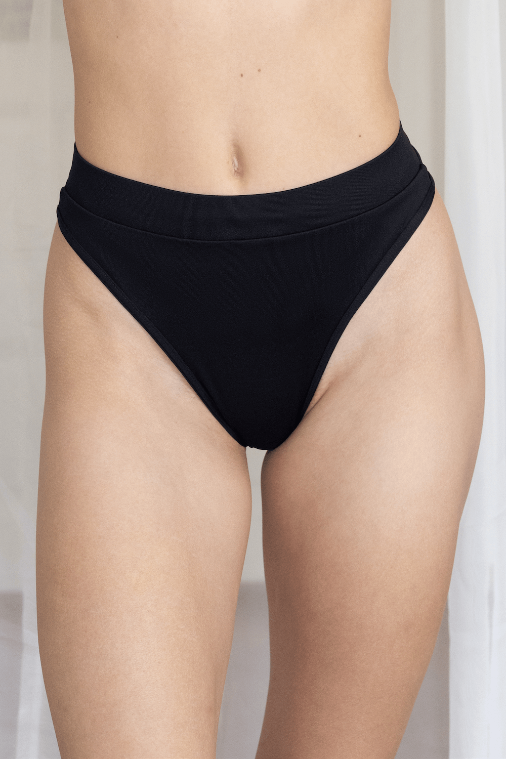 Paula Bottom M